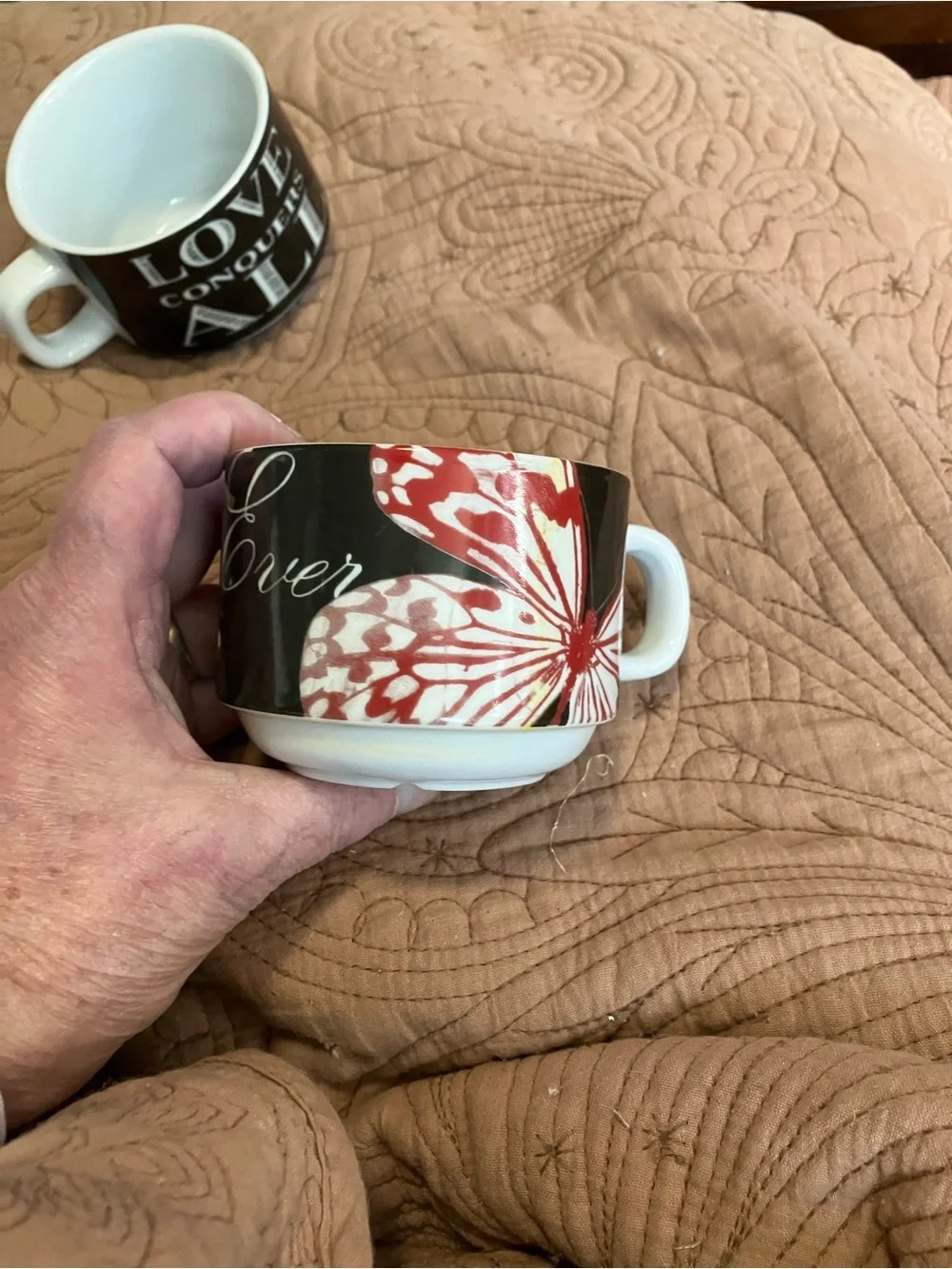 NWOT Pier 1 “ Inspirational Love “ Set of 4 Stackable Mugs